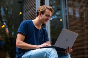 Learn SEO Easily: 10 Best Tools for Beginners to Succeed